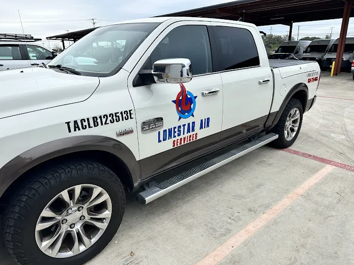 Lonestar Air Services Picture 10
