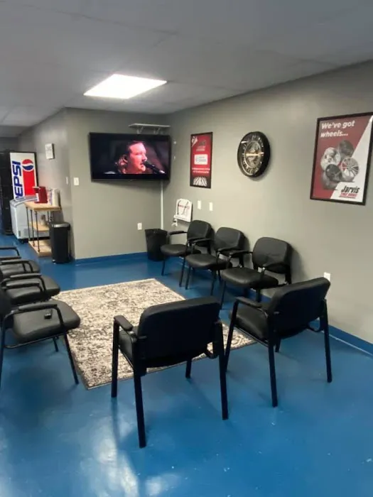 Jarvis Tire Pros Picture 2