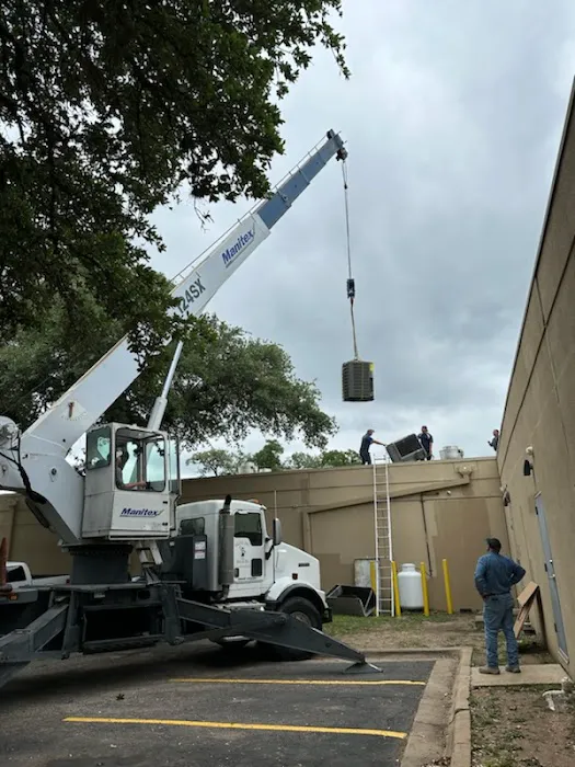 TAV-AIR SERVICE LLC Picture 6