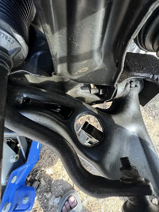 Frank's Automotive Inc Picture 2