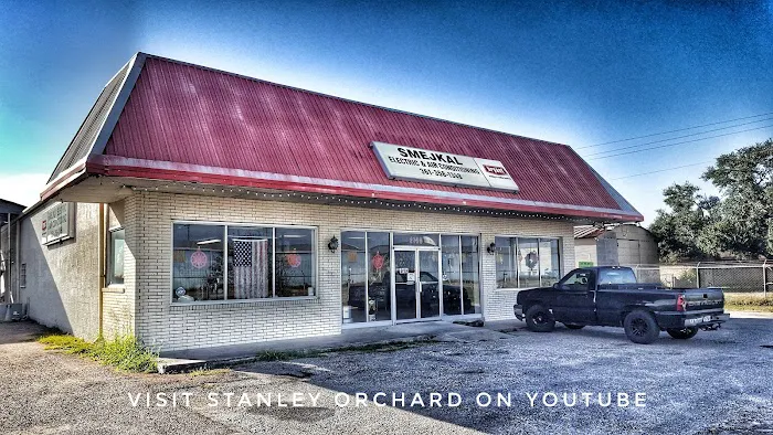 SMEJKAL ELECTRIC & AIR CONDITIONING Picture 3