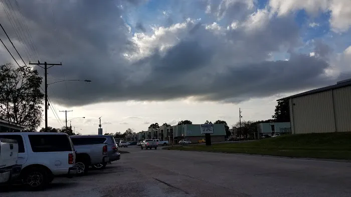 Clyde's Automotive & Air Conditioning Picture 5