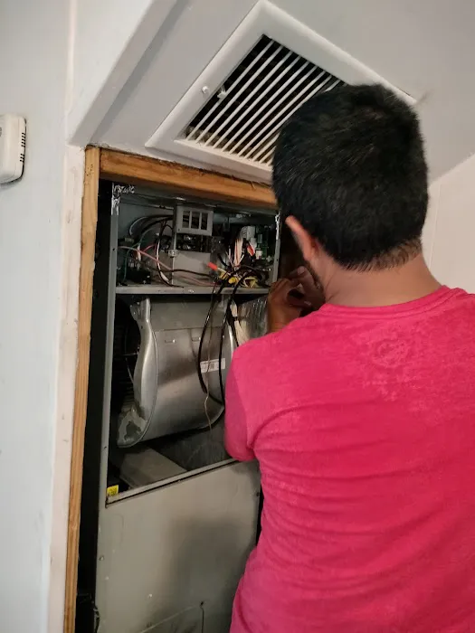 Camper Services and A/C Picture 5