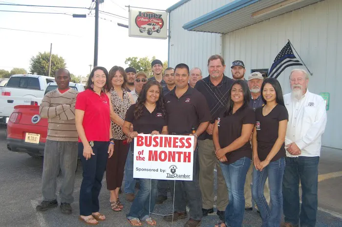 Lopez Auto Clinic LLC Picture 2