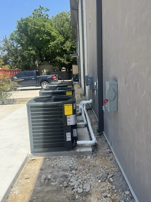 Sharp Air Mechanical Picture 5