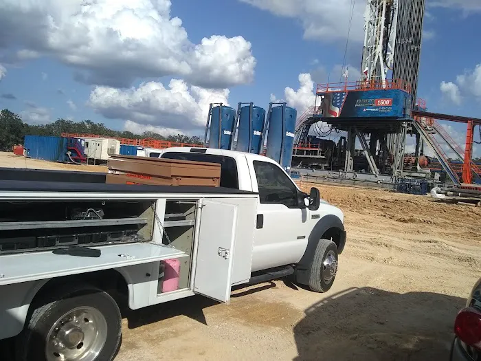 FLORESVILLE AIR CONDITIONING AND HEATING Picture 2