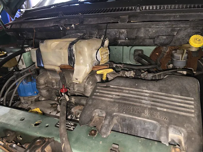 JR Muffler & Mechanic Shop Picture 10