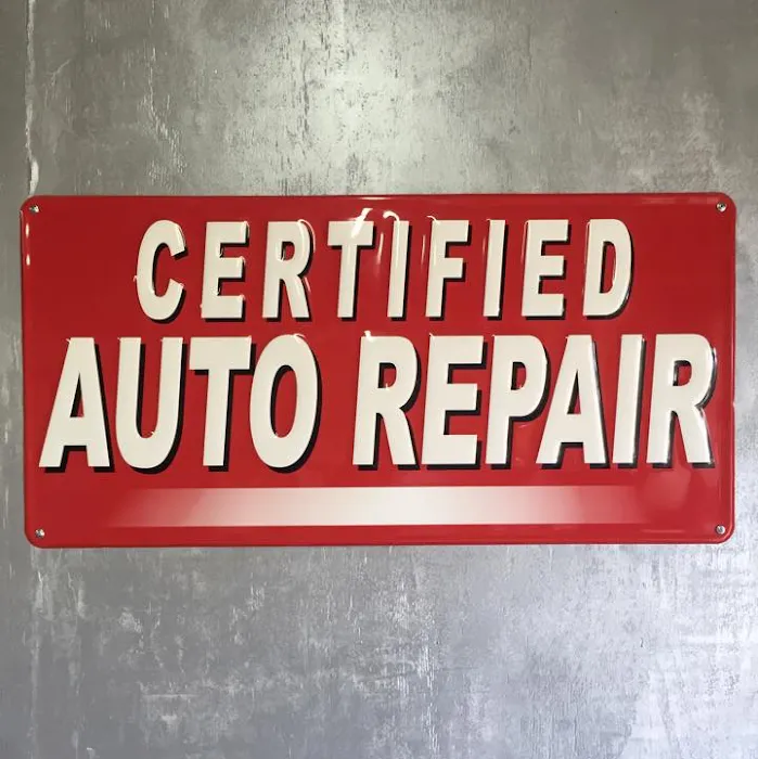 J & B Auto and Truck Picture 3