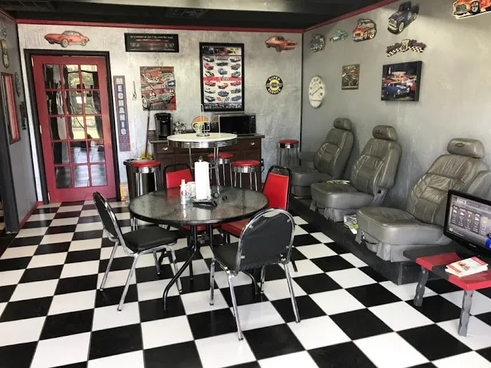 J & B Auto and Truck Picture 1