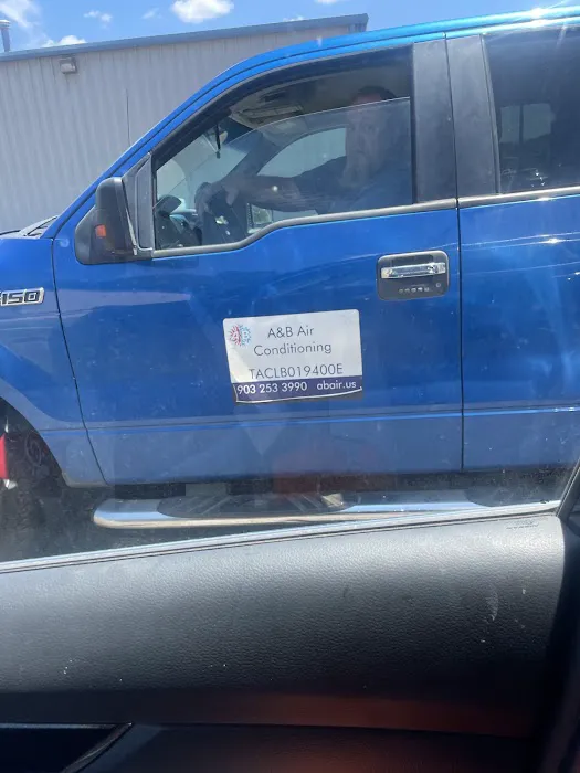 Universal AC Repair Bullard Picture 1