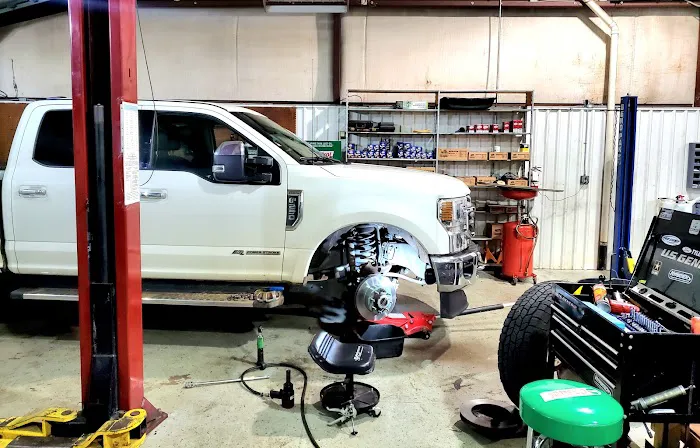 Fifties Oil Change and Service Center Picture 8