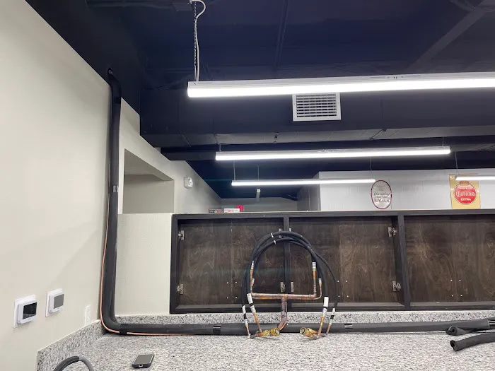 Moon's Air Picture 1