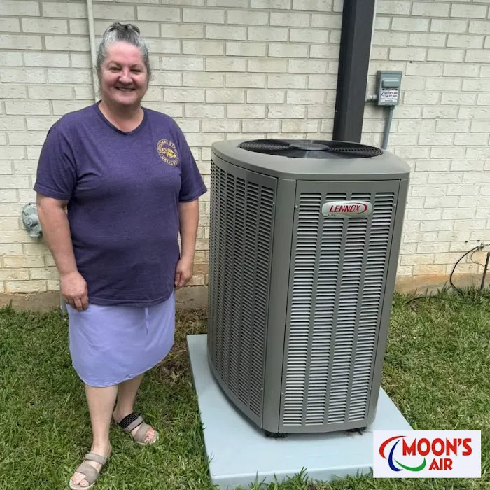 Moon's Air Picture 3