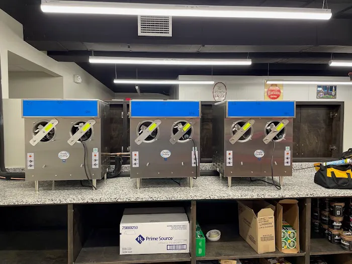 Moon's Air Picture 4