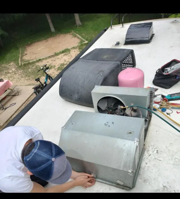 Rv services and repair pereles Picture 8