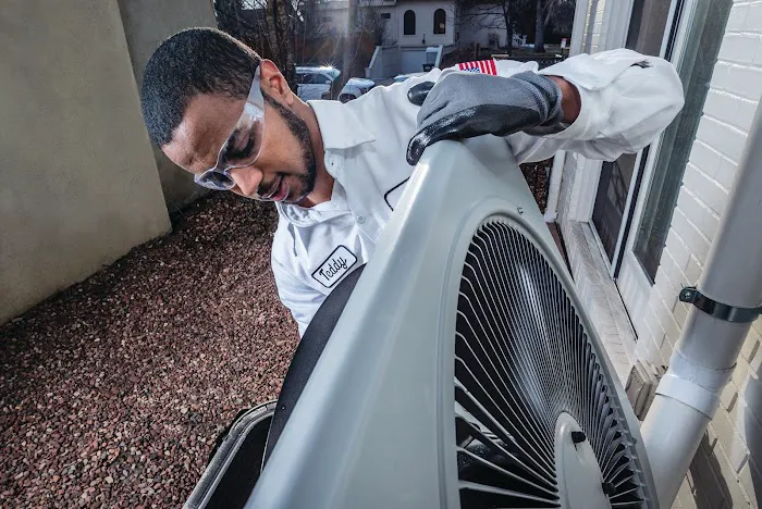 One Hour Heating & Air Conditioning Picture 3