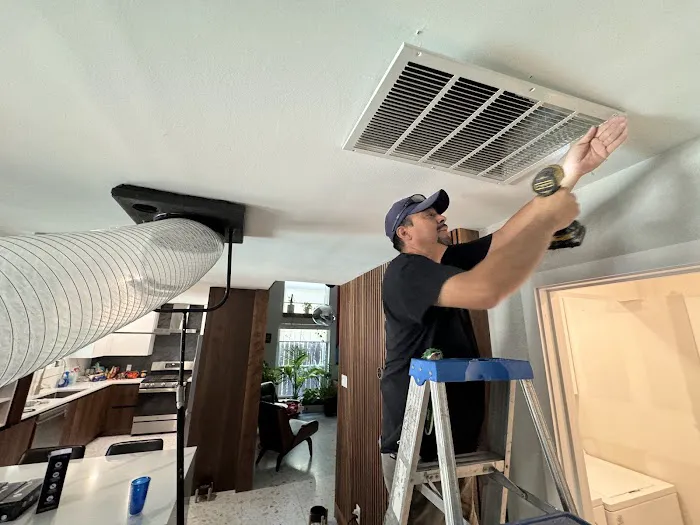 Supreme Air Austin Picture 1