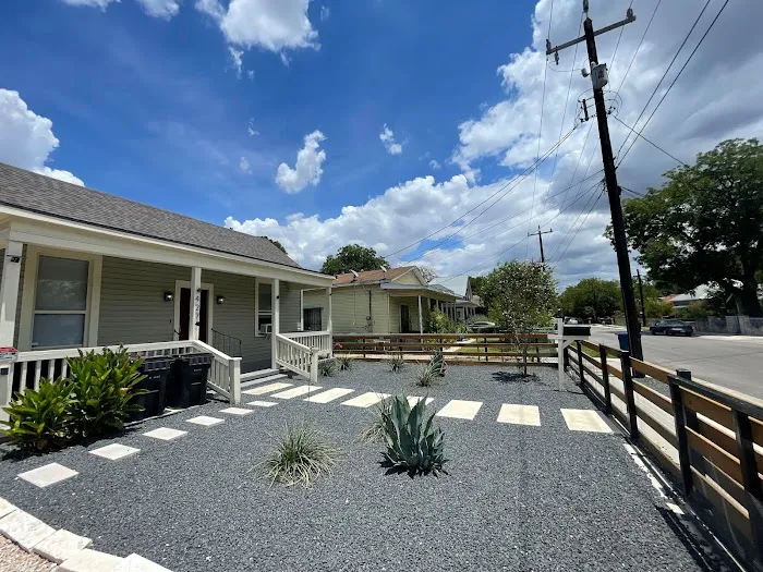 Premier Solutions LLC Picture 1