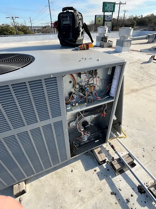 Lambarri’s A/C Picture 4