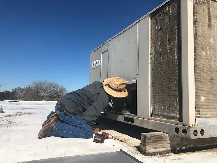 Flores Air Conditioning Co Picture 1