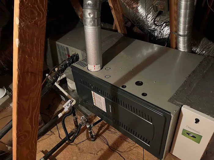 Roger Stuth Air Conditioning Picture 9