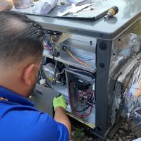 Professional AC & Heating ico