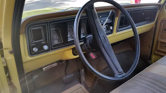 West Oak Auto Repair Picture 4