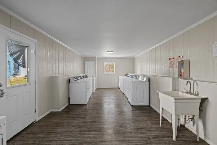 Maverick on Gilmer Picture 7