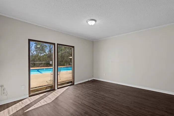 Maverick on Gilmer Picture 10