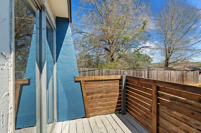 Maverick on Gilmer Picture 8