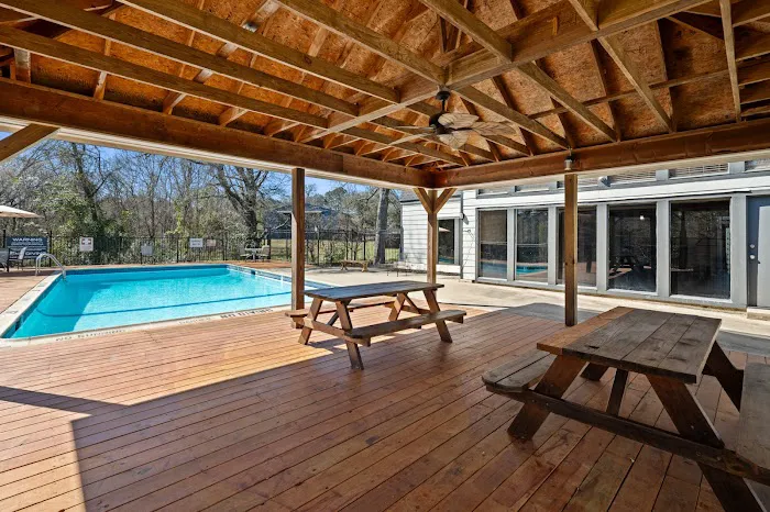 Maverick on Gilmer Picture 2