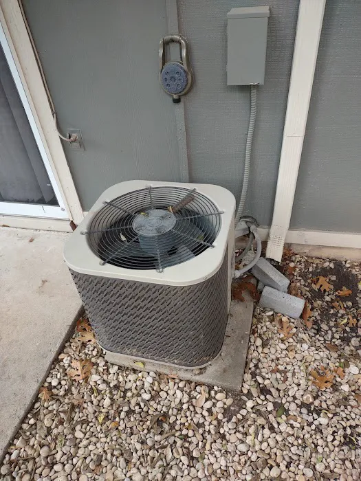 Manuel and Sons Service Co. Picture 9