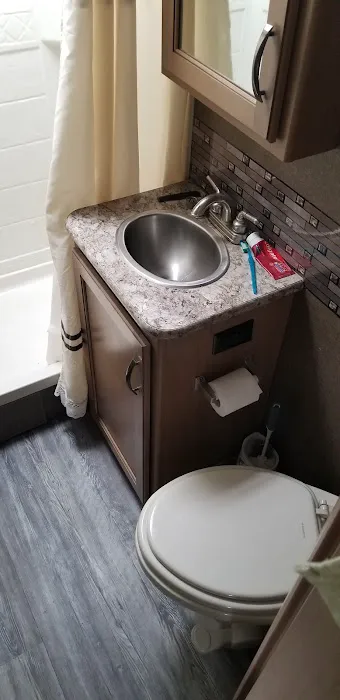 Island Plumbing & Air Conditioning Picture 2