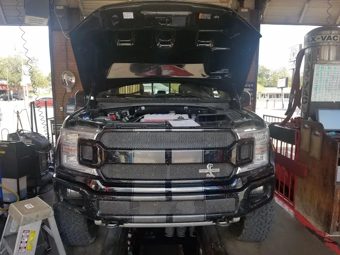 Grease Monkey Picture 1