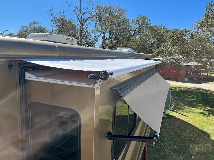 Dog Dayz RV Services, LLC Picture 1