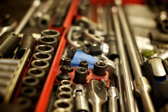 Perales Brothers Automotive Picture 3