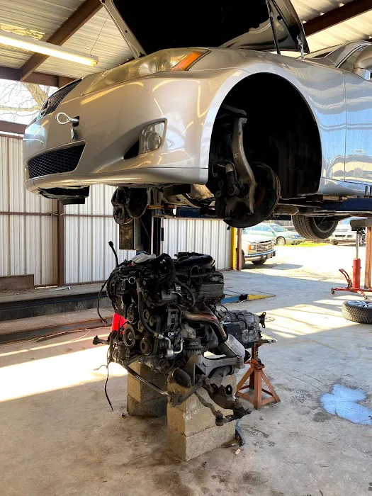 Hill County Auto Care Picture 8