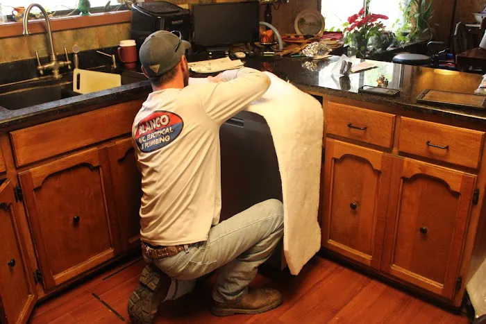 Blanco AC, Electrical, & Plumbing Picture 9