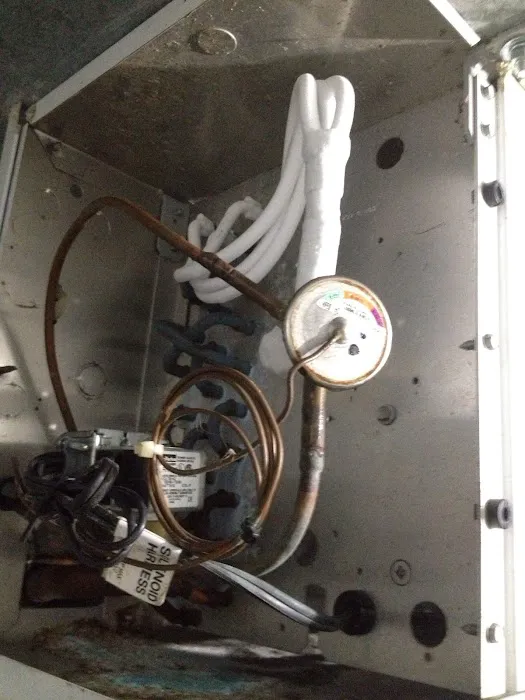 SANDOVAL SERVICE A/C & REFRIGERATION Picture 10