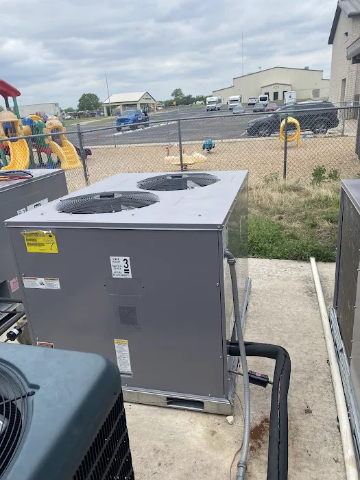 Air to the Max LLC Picture 5