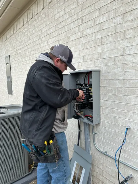 Speedy Electric & A/C Picture 2