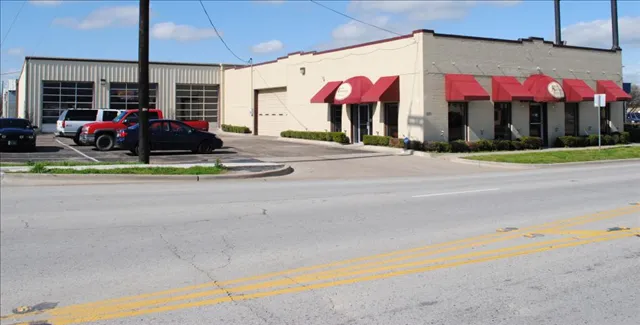 Avenue Automotive Picture 3