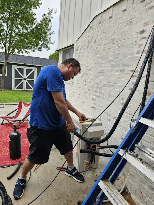 Deluxe Heating & Air Conditioning LLC Picture 7