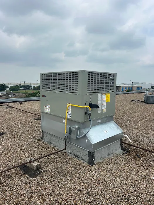 Corona Air Services Llc Picture 2