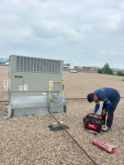 Corona Air Services Llc Picture 9