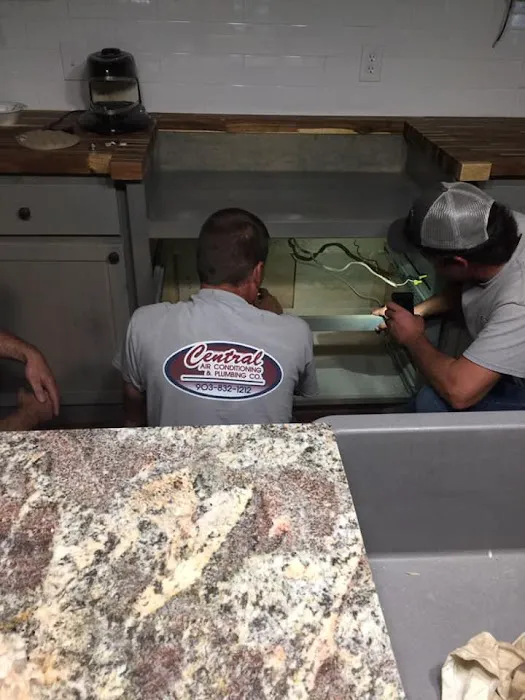 Central Air Conditioning & Plumbing Picture 1