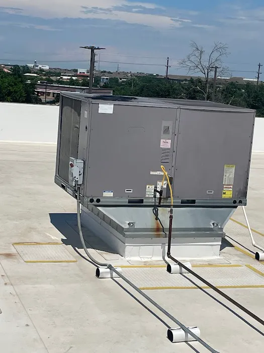 Elevation Heating and A/C Picture 4