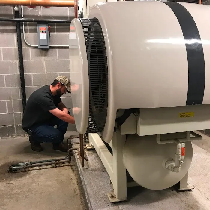 Hollis Mechanical Picture 4