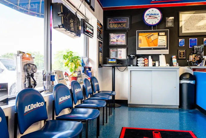 Rick's Automotive Picture 4