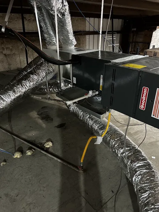 Airconditioning Refrigeration Mechanics Picture 2